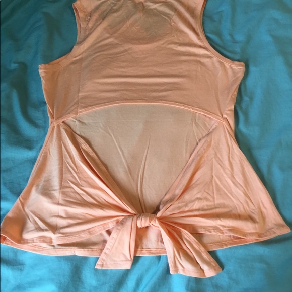 Fabletics Tops - NWT Fabletics Marielle tank